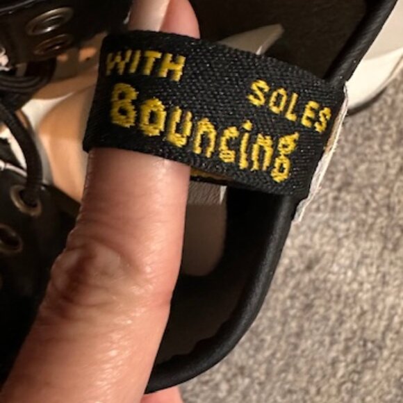 Dr. Martens Air Wair Boots White Woman's Size 6 m - Picture 11 of 14